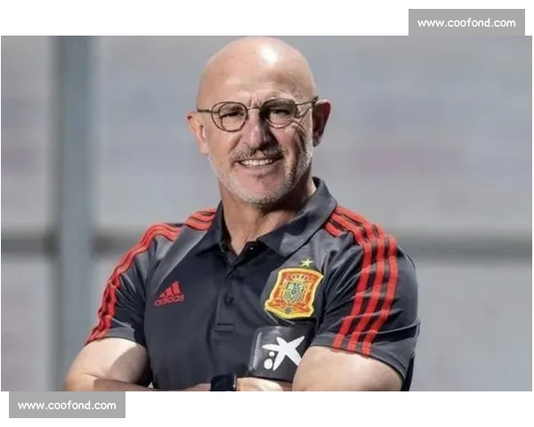 德拉富恩特钦点亚马尔为传奇：足球天赋与谦逊品格并重