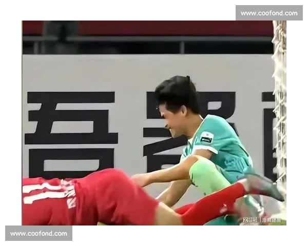 新华社删国足对比视频引争议:职业态度与中国足球的冰火两重天 新华社删国足对比视频引争议:职业态度与中国足球的冰火两重天