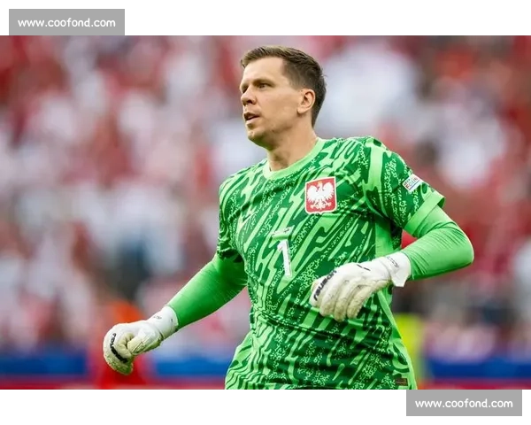 巴萨完成什琴斯尼注册，续约独立于特狮，门将新布局成型