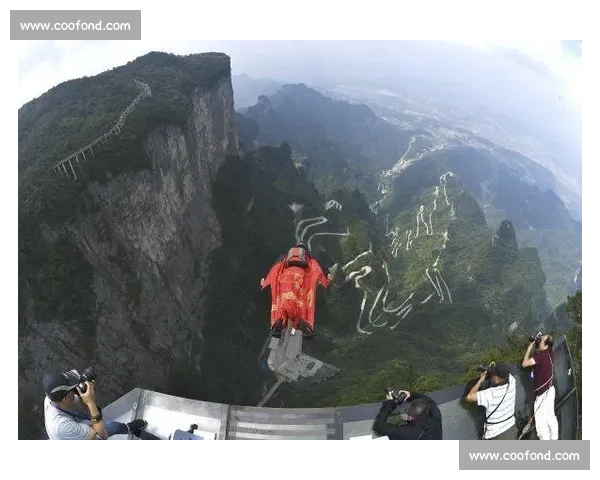 张树鹏 2025 天门山冲击翼装飞行世锦赛冠军 剑指亚洲首冠与双料传奇