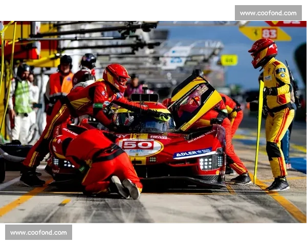 蒙特利尔法拉利车迷线上集结，为勒芒 83 号车组助威